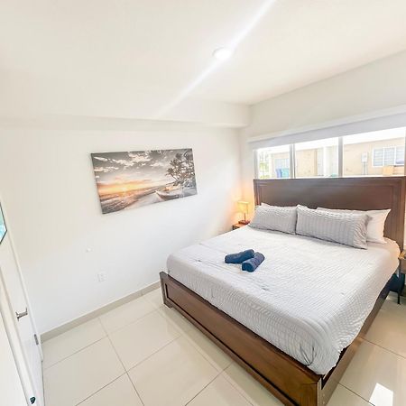 Vacay Spot Experience Luna Sky! 65" Tv Bar, Bbq, Shower Massage Jets, Music, Go To Fl Keys Homestead Zewnętrze zdjęcie