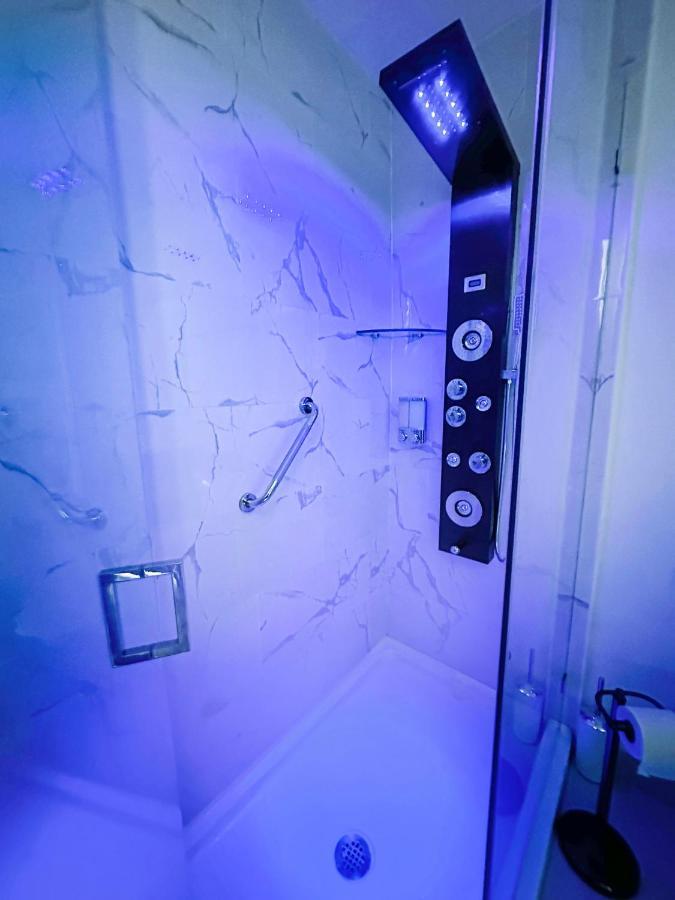 Vacay Spot Experience Luna Sky! 65" Tv Bar, Bbq, Shower Massage Jets, Music, Go To Fl Keys Homestead Zewnętrze zdjęcie