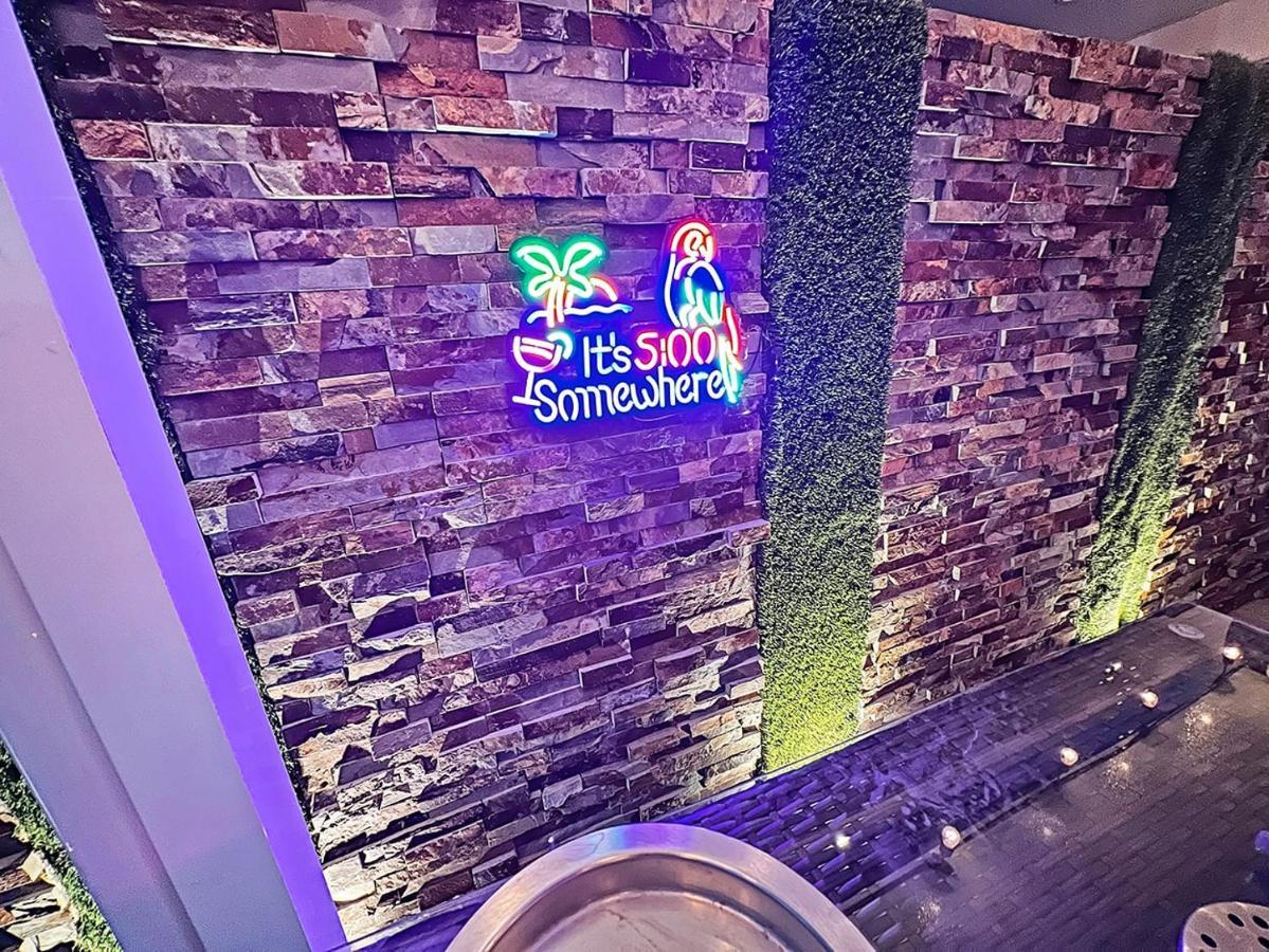 Vacay Spot Experience Luna Sky! 65" Tv Bar, Bbq, Shower Massage Jets, Music, Go To Fl Keys Homestead Zewnętrze zdjęcie