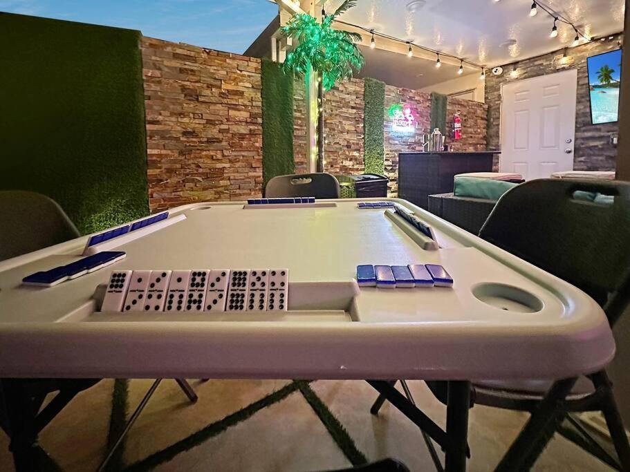 Vacay Spot Experience Luna Sky! 65" Tv Bar, Bbq, Shower Massage Jets, Music, Go To Fl Keys Homestead Zewnętrze zdjęcie