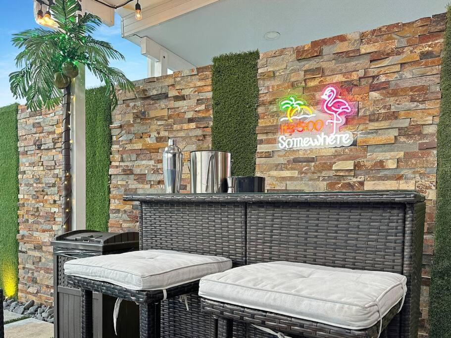 Vacay Spot Experience Luna Sky! 65" Tv Bar, Bbq, Shower Massage Jets, Music, Go To Fl Keys Homestead Zewnętrze zdjęcie